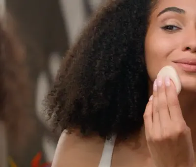 Rimozione del trucco dalla pelle